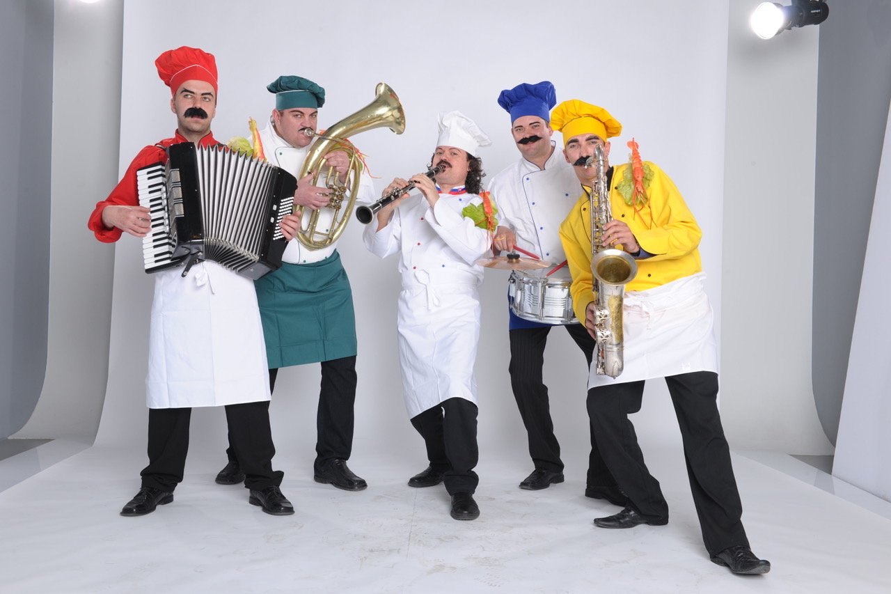 Food-Themed Performers Dubai | Unique | DXB Entertainer...