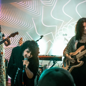 All ladies Arabic english bands 5