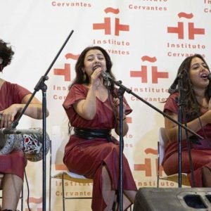 All ladies Arabic english bands 6