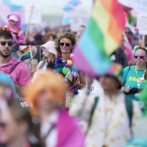 Colour Burst Parade4
