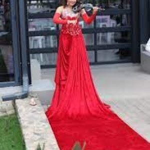 Green Carpet Event Hostess3