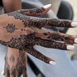 Henna Artist UAE2