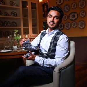Magician & Mind Reader Dubai4