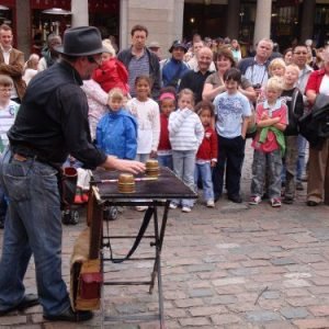 Street and Roaming Magician 3