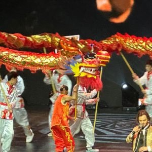 Traditional Chinese Dancers UAE2