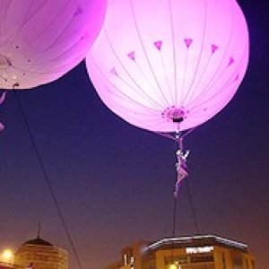 UAE Helium Balloon Aerial Show4