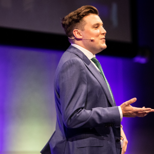 Virtual-Host-Virtual-MC-Virtual-Events-Saxton-Speakers